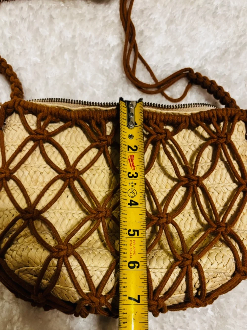 Universal Thread Women’s Boho Crossbody Bag Full Zip - Picture 10 of 11